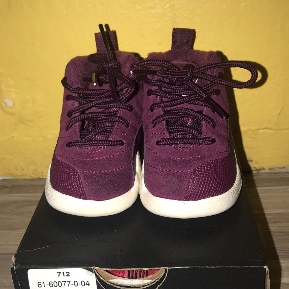 Toddler sneakers